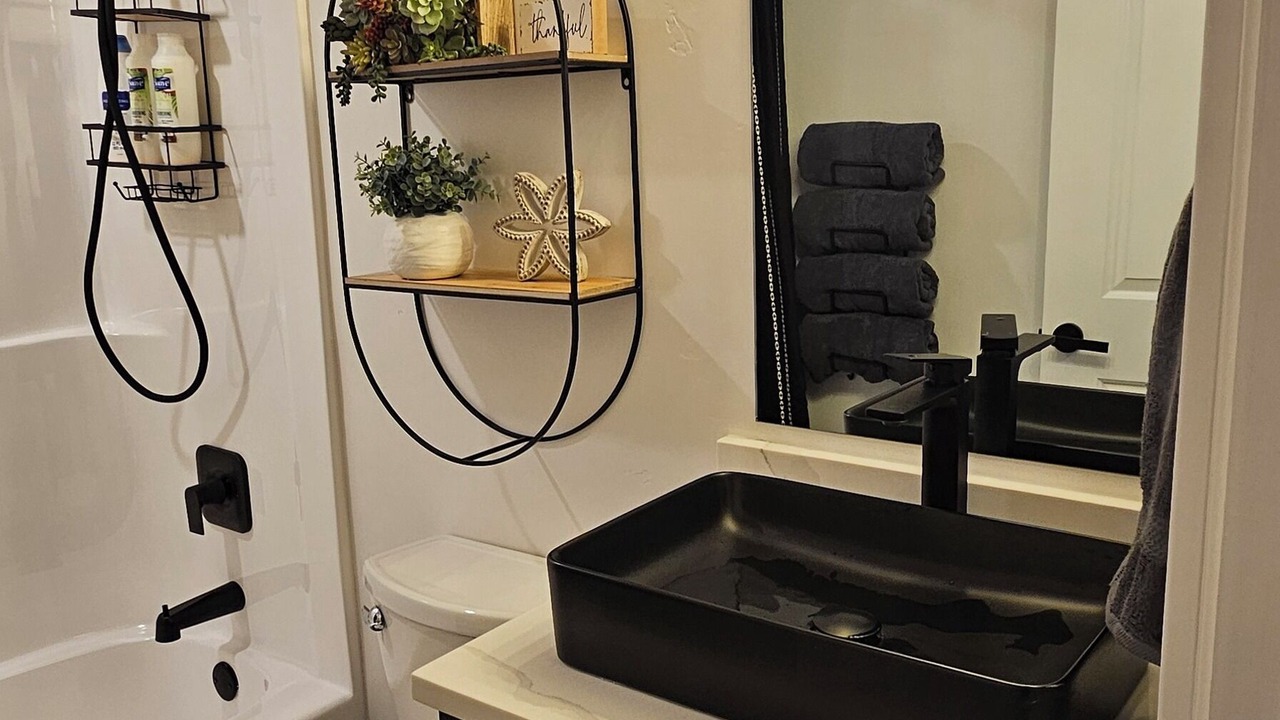 Photo of Bathroom in Glendale