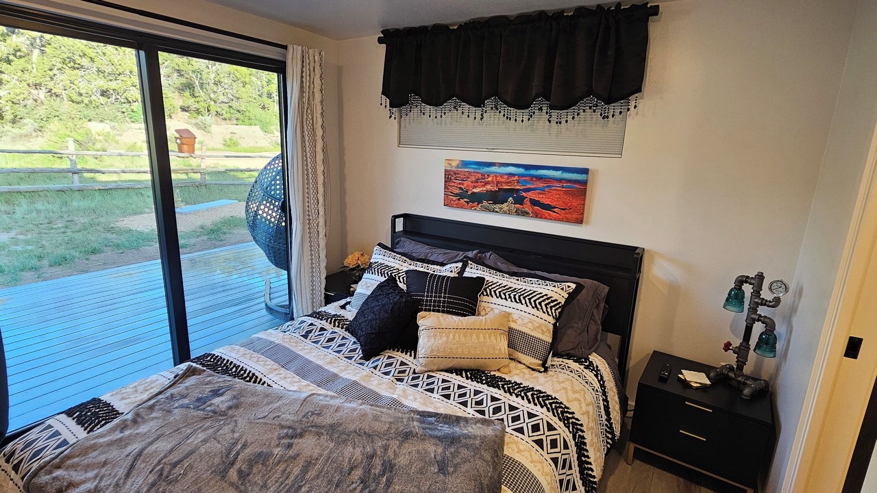 Photo of Bedroom in Glendale