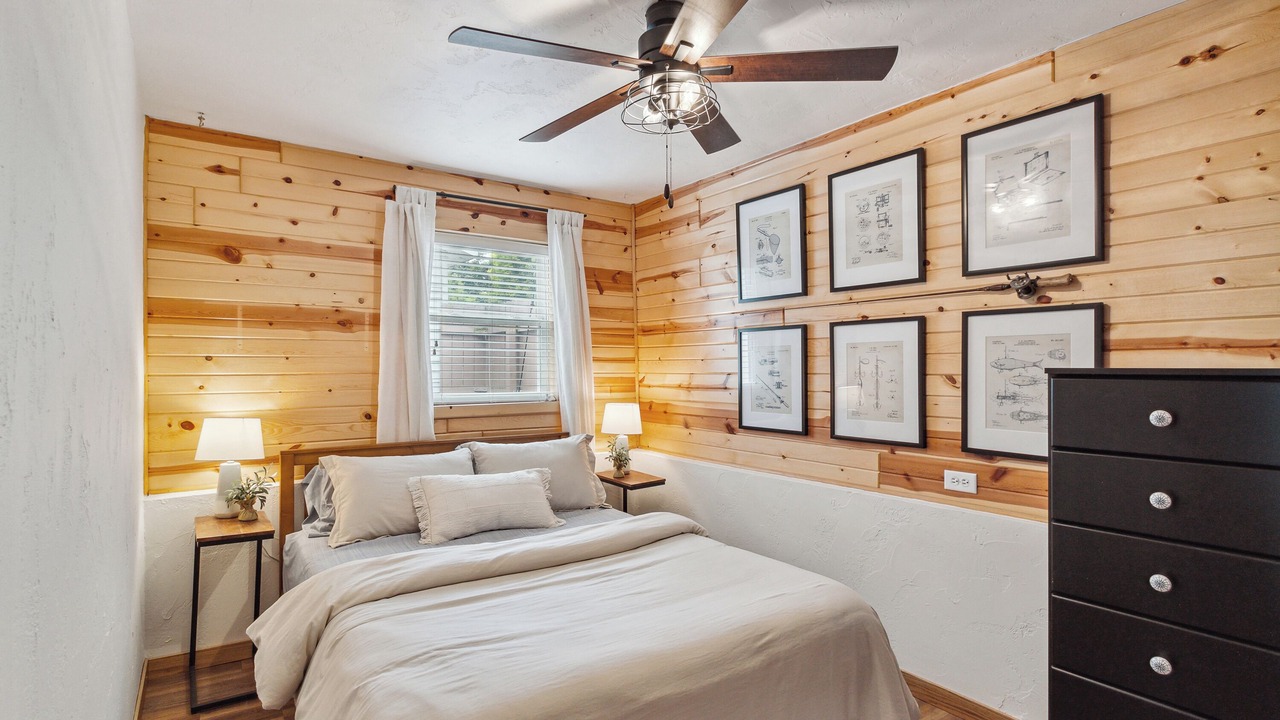 Photo of Bedroom in Edgerton