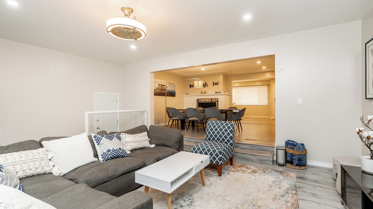 Photo of Livingroom in Chilliwack Proper Village West
