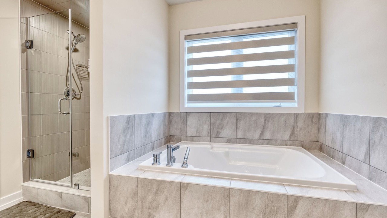 Photo of Bathroom in Caledonia