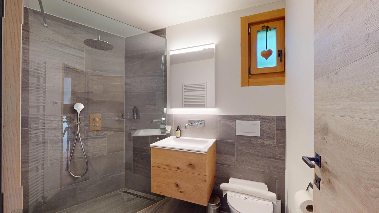 Photo of Bathroom in Zuoz
