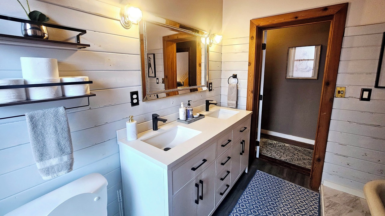 Photo of Bathroom in Uniontown