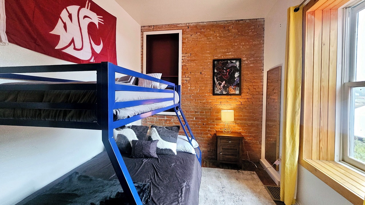 Photo of Bedroom in Uniontown
