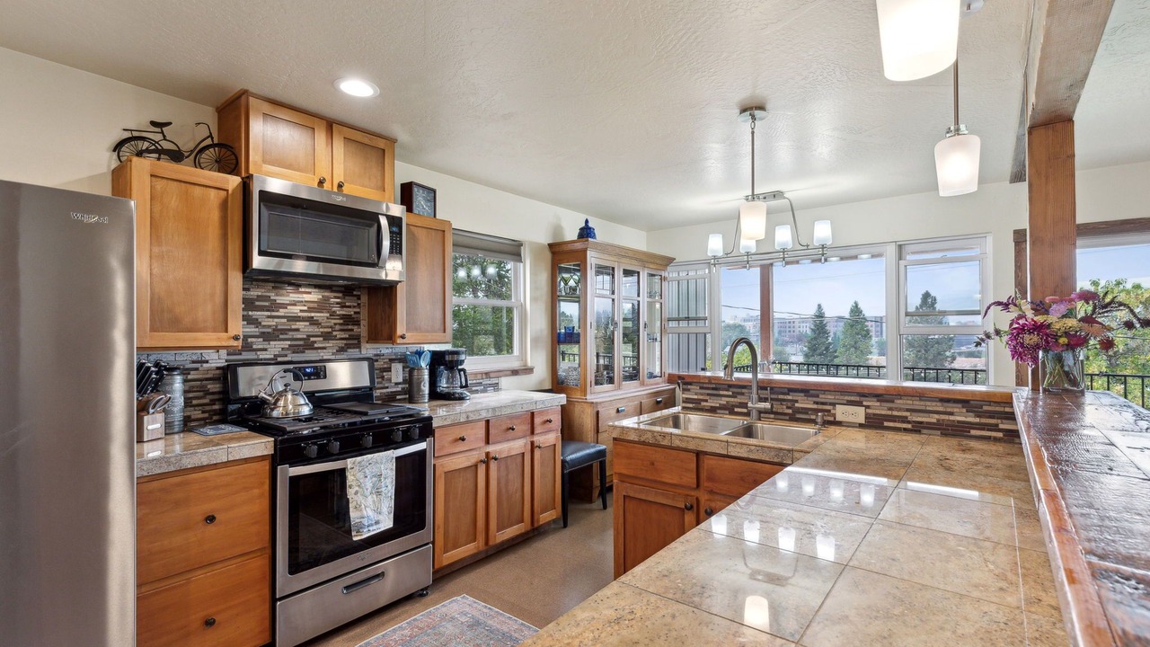 Photo of Kitchen in University District