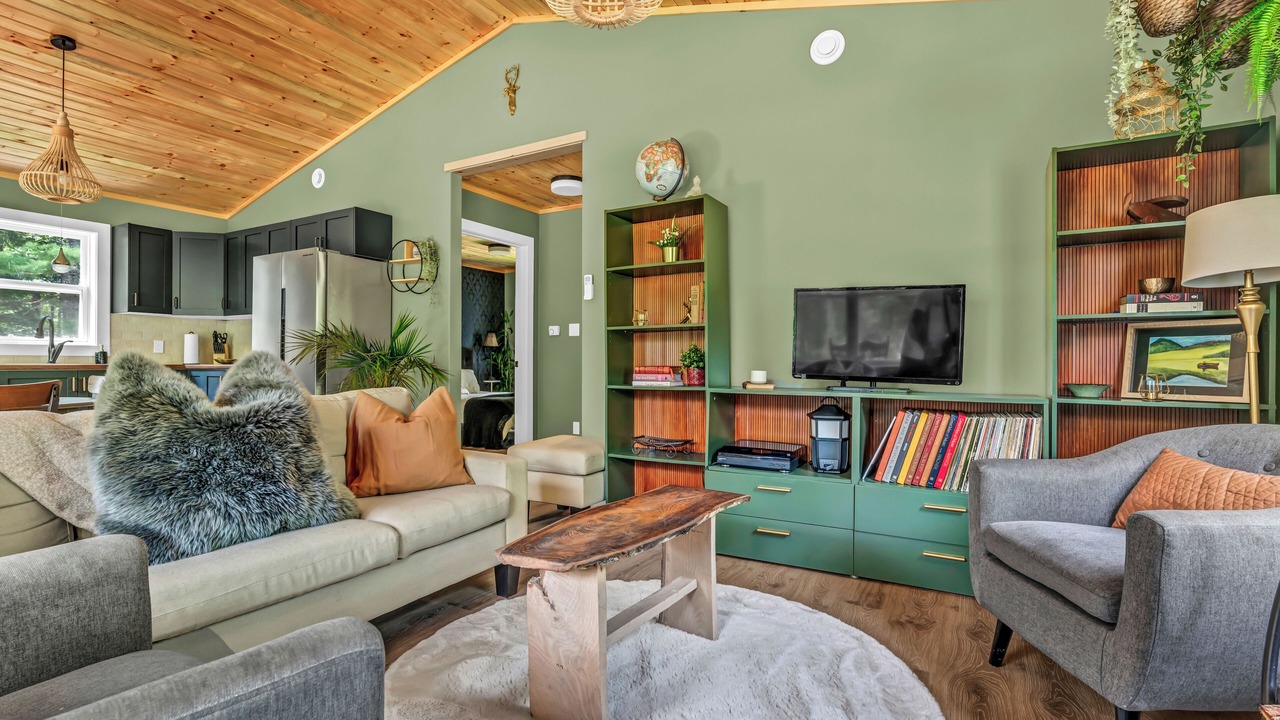 Photo of Livingroom in Smiths Corner