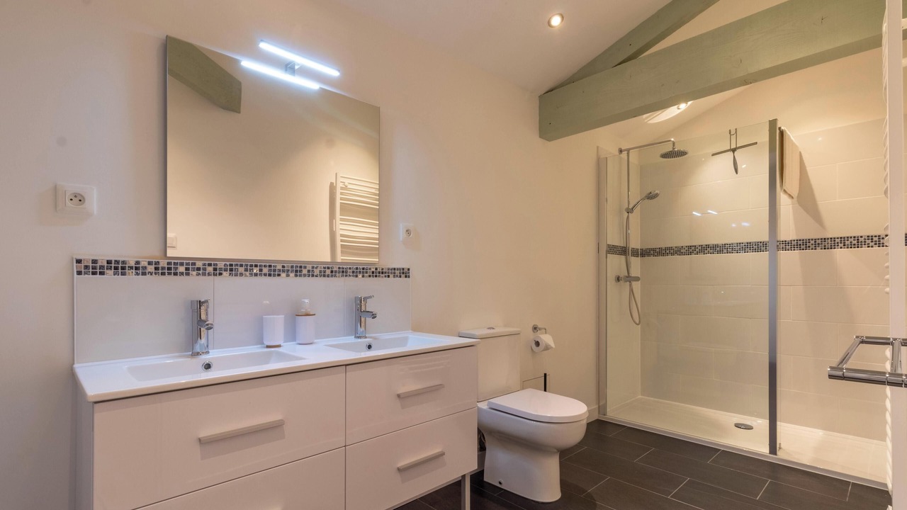 Photo of Bathroom in Louzac-Saint-Andre