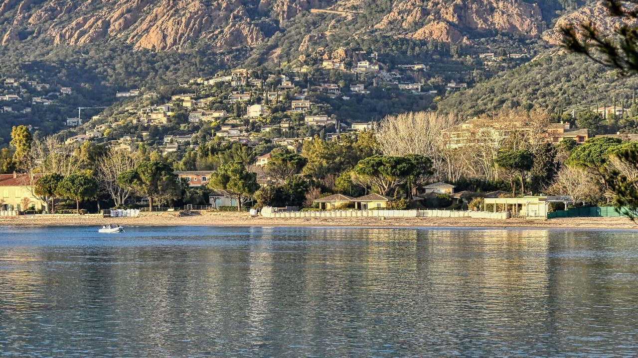 Photo of Outdoor in Antheor