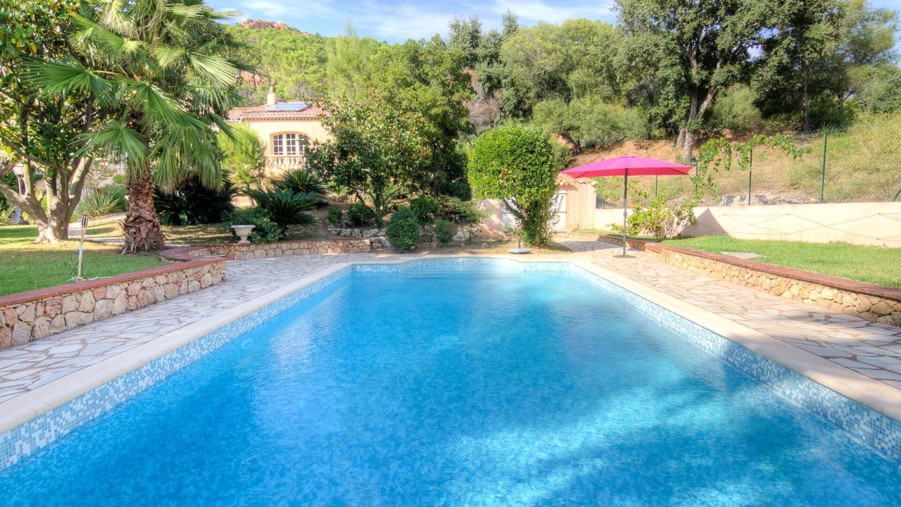 Photo of Outdoor in Antheor