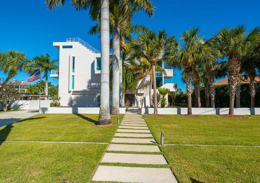 Photo of Outdoor in Trailer Estates