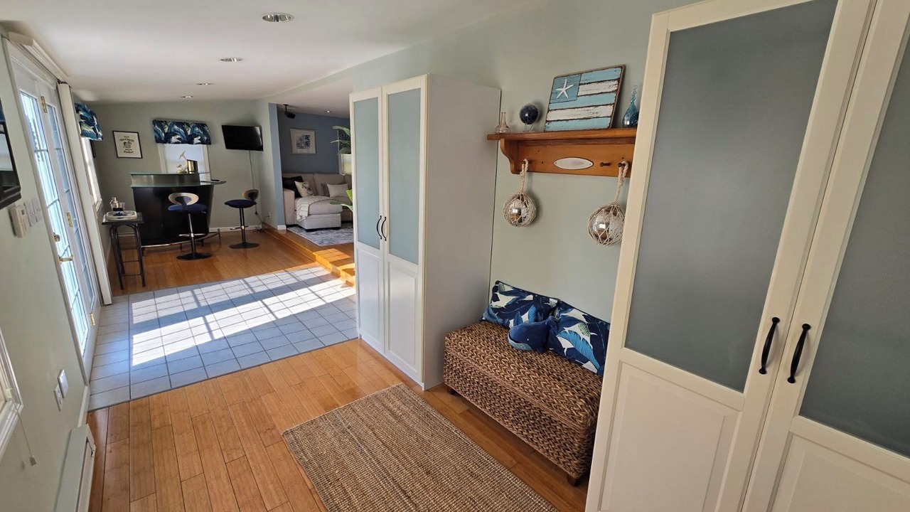 Photo of Bedroom in Saybrook Manor