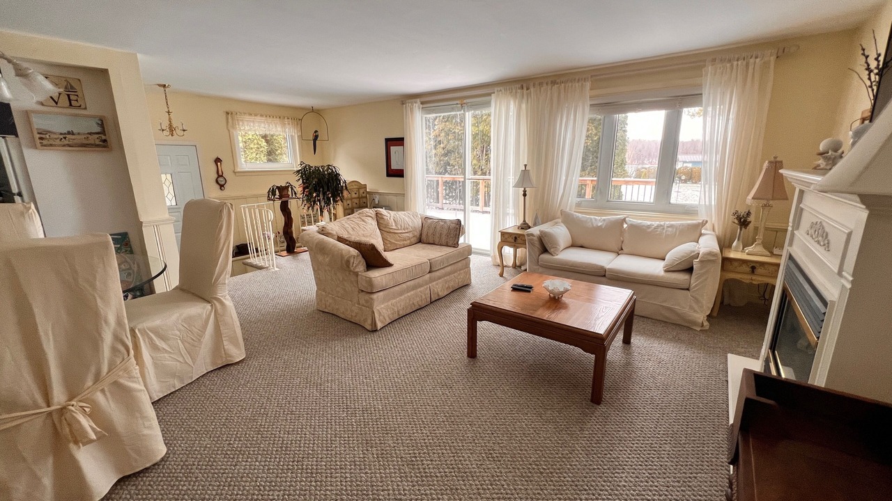 Photo of Livingroom in South Stormont