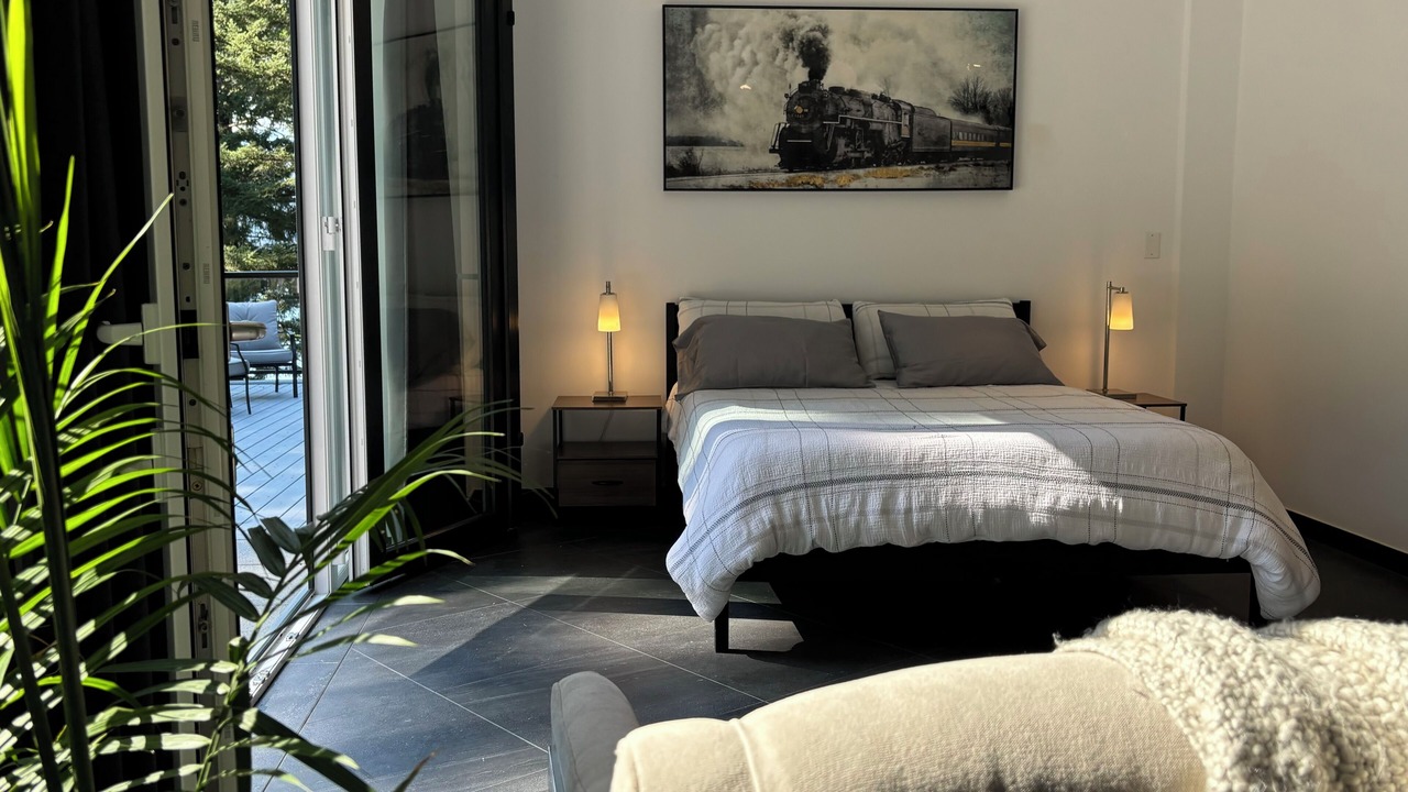 Photo of Bedroom in Bowen Island