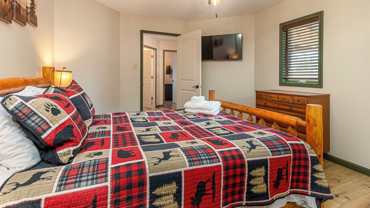 Photo of Bedroom in Wolf Creek