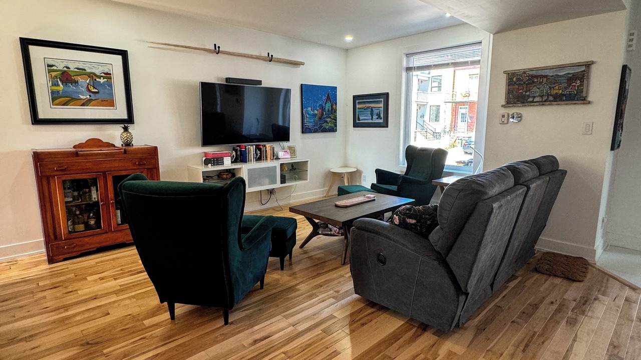 Photo of Livingroom in Little Italy