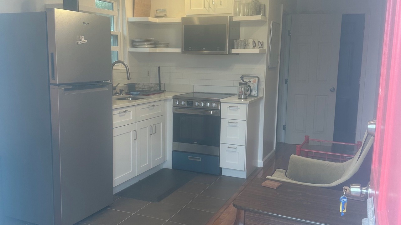 Photo of Kitchen in Kenner - Louis Armstrong International Airport