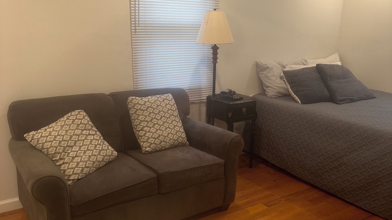 Photo of Bedroom in Kenner - Louis Armstrong International Airport