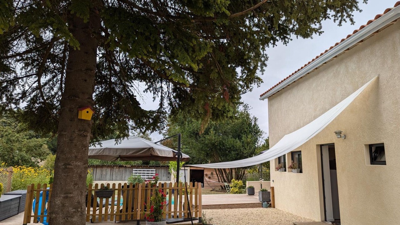 Photo of Patio Balcony in Baignes-Sainte-Radegonde
