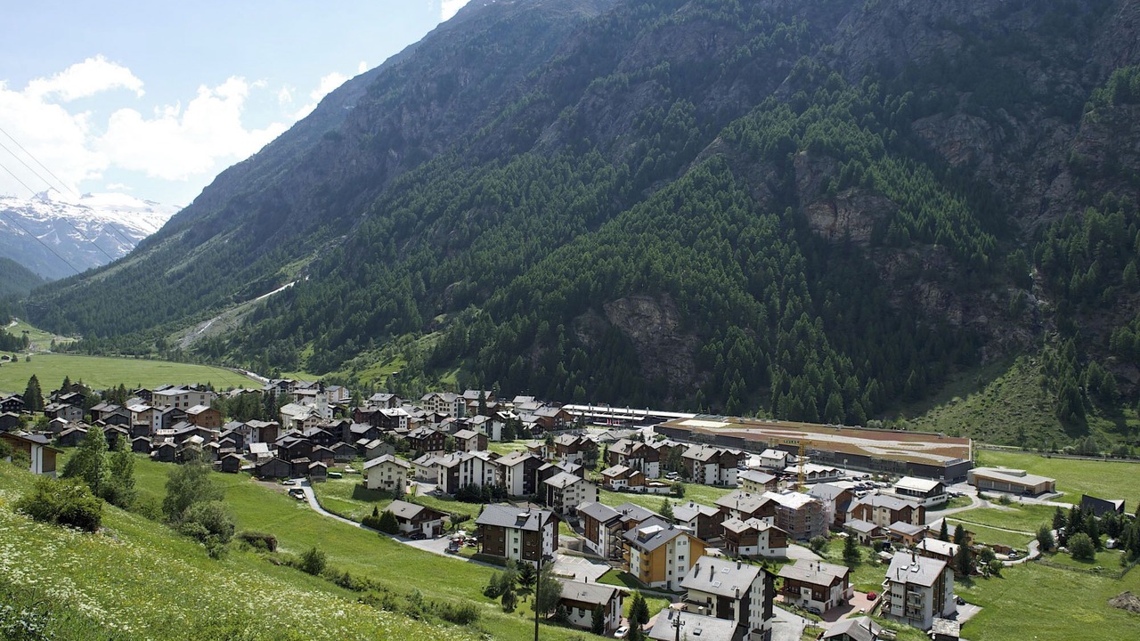 Photo of Outdoor in Taesch
