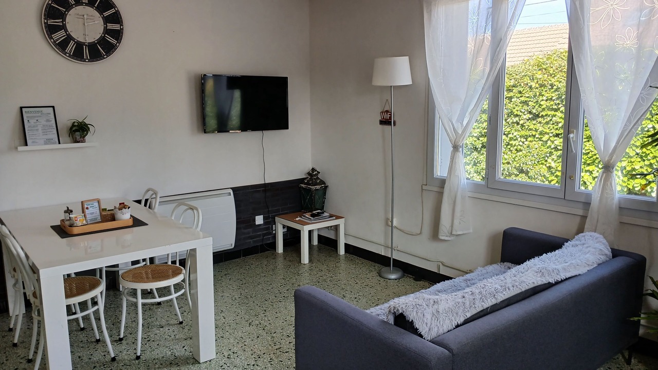 Photo of Livingroom in Clery-Saint-Andre