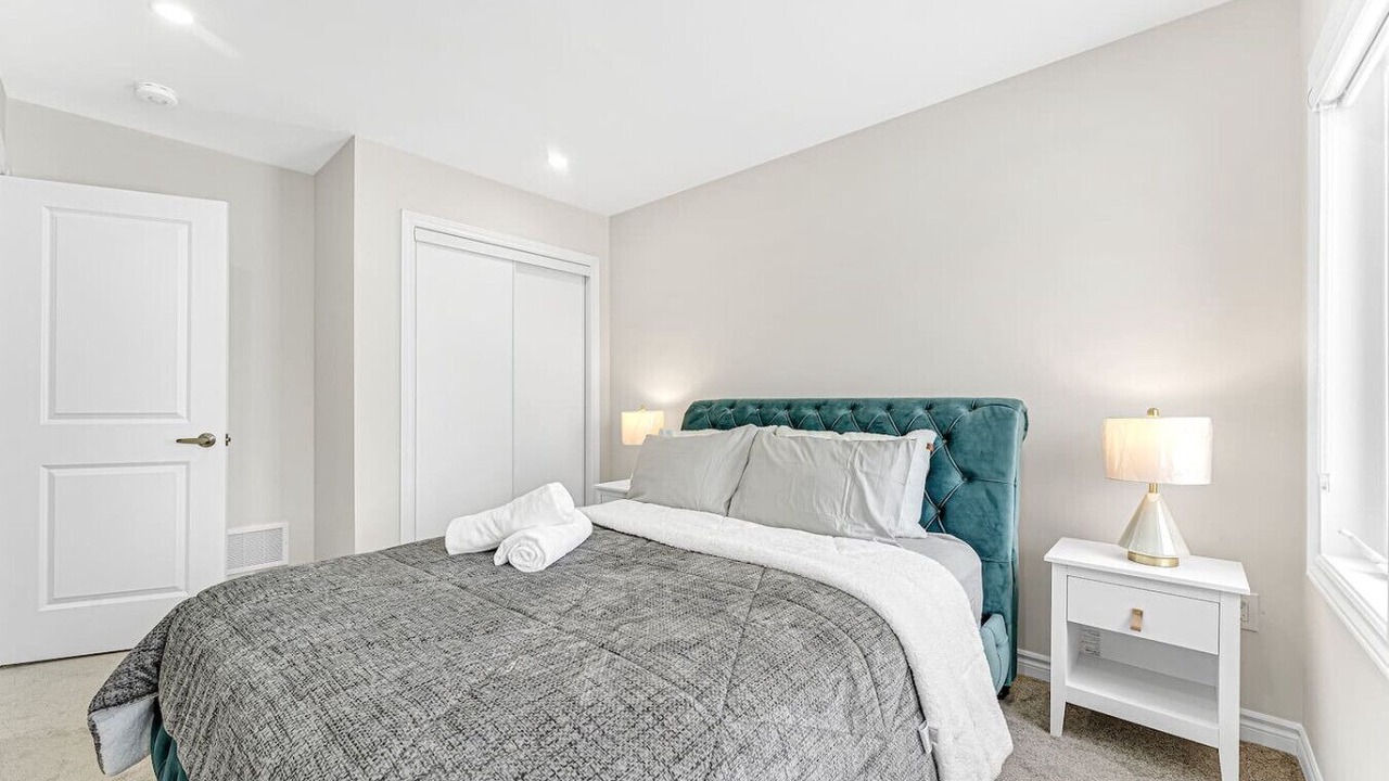 Photo of Bedroom in Thorold