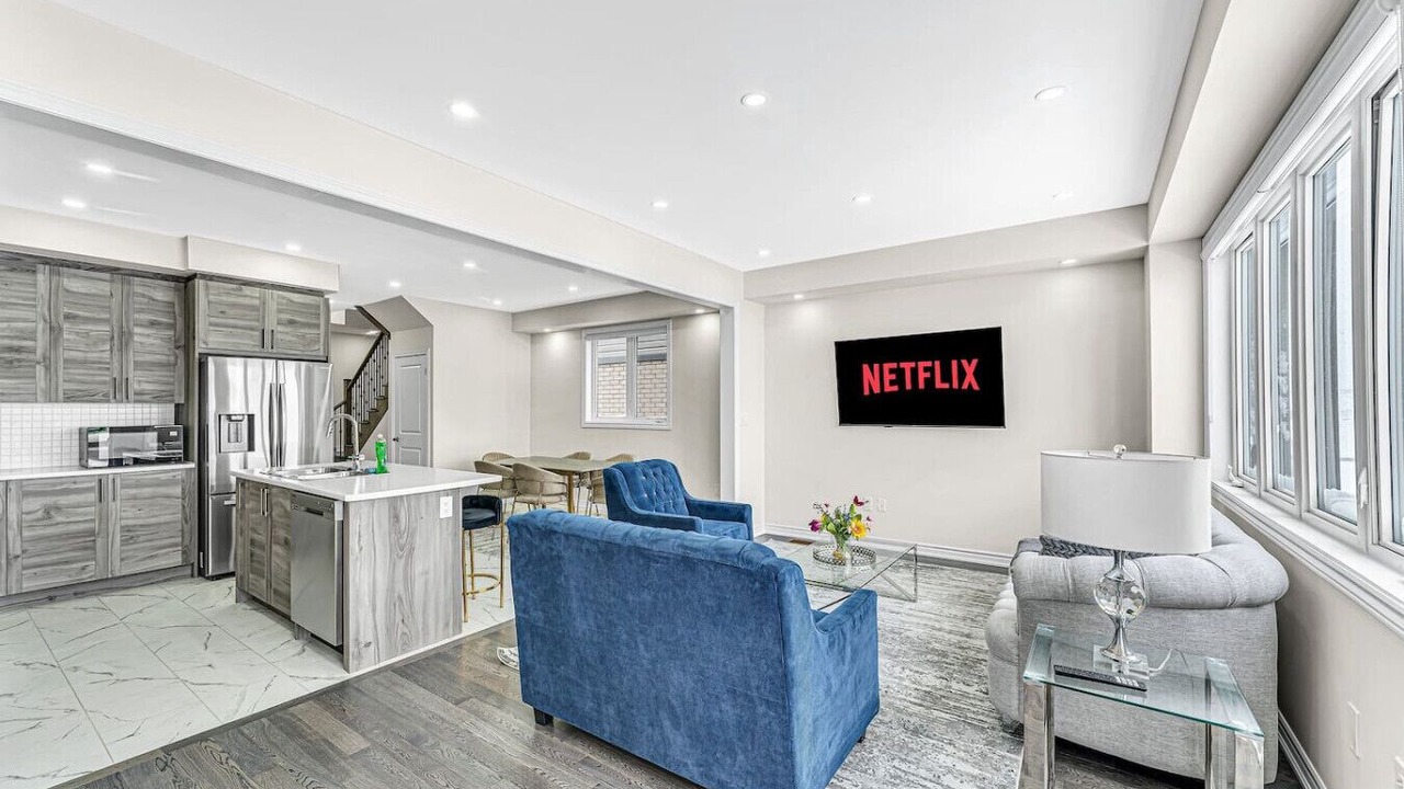 Photo of Livingroom in Thorold