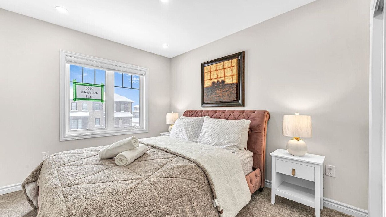 Photo of Bedroom in Thorold