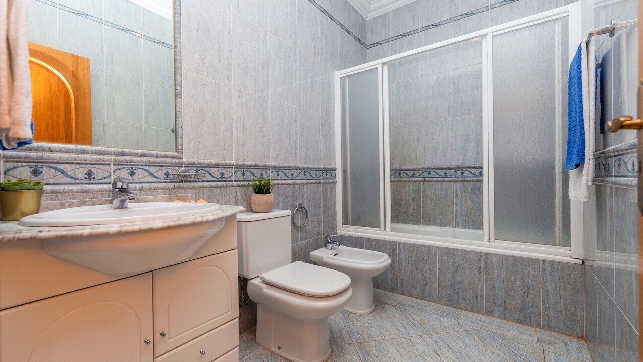 Photo of Bathroom in Montechoro