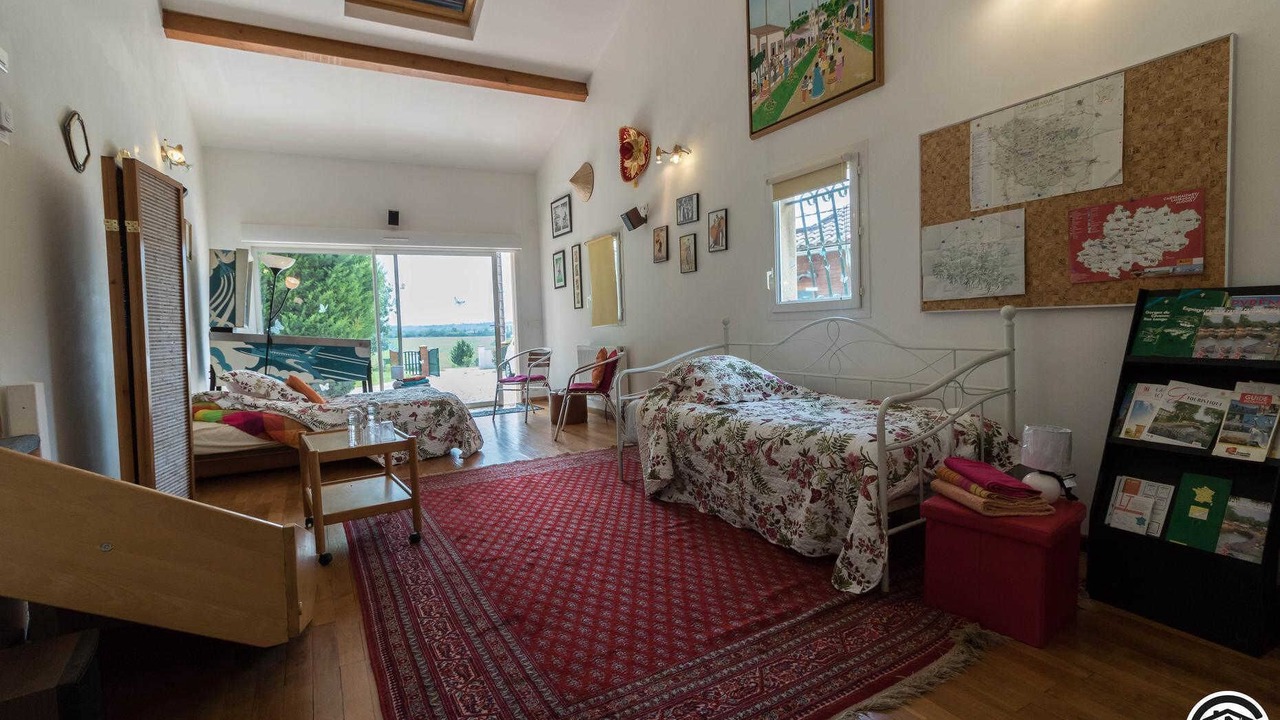 Photo of Bedroom in Calmont