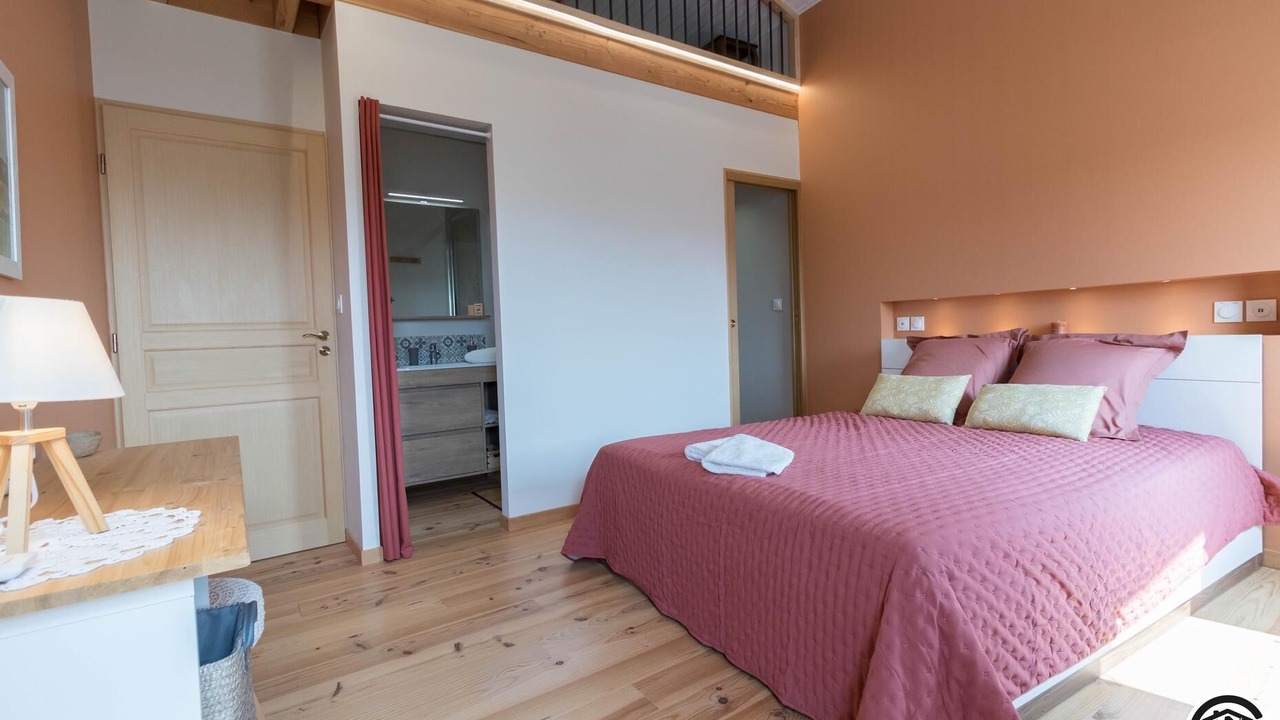 Photo of Bedroom in Caraman