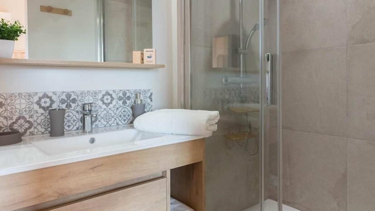 Photo of Bathroom in Caraman
