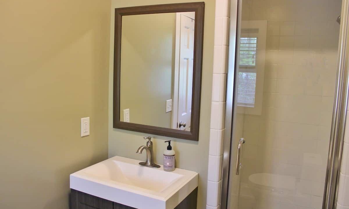 Photo of Bathroom in Westside Connection