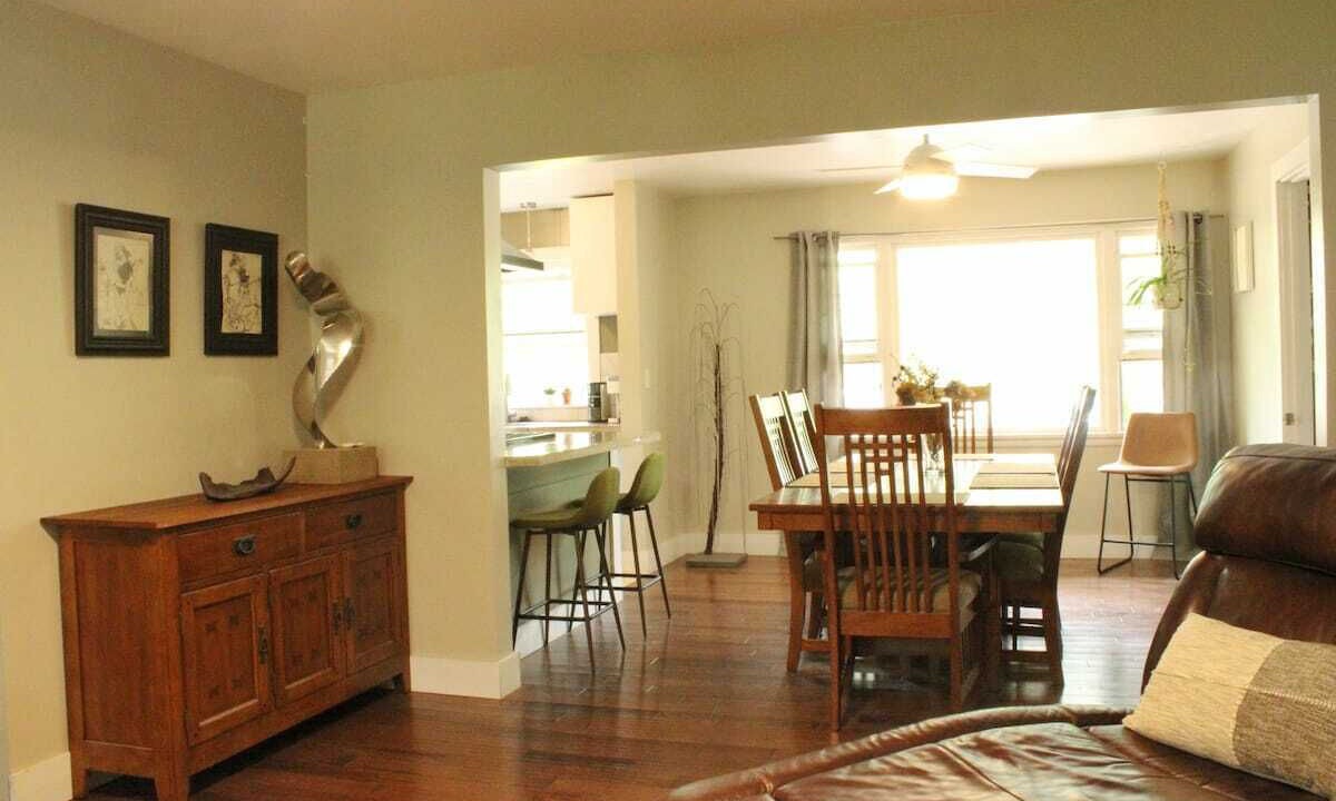 Photo of Livingroom in Westside Connection