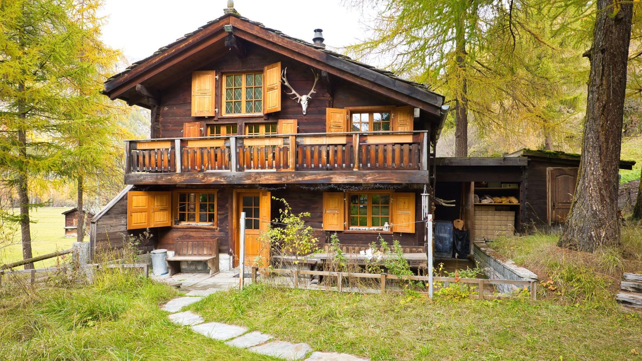 Photo of Others in Taesch