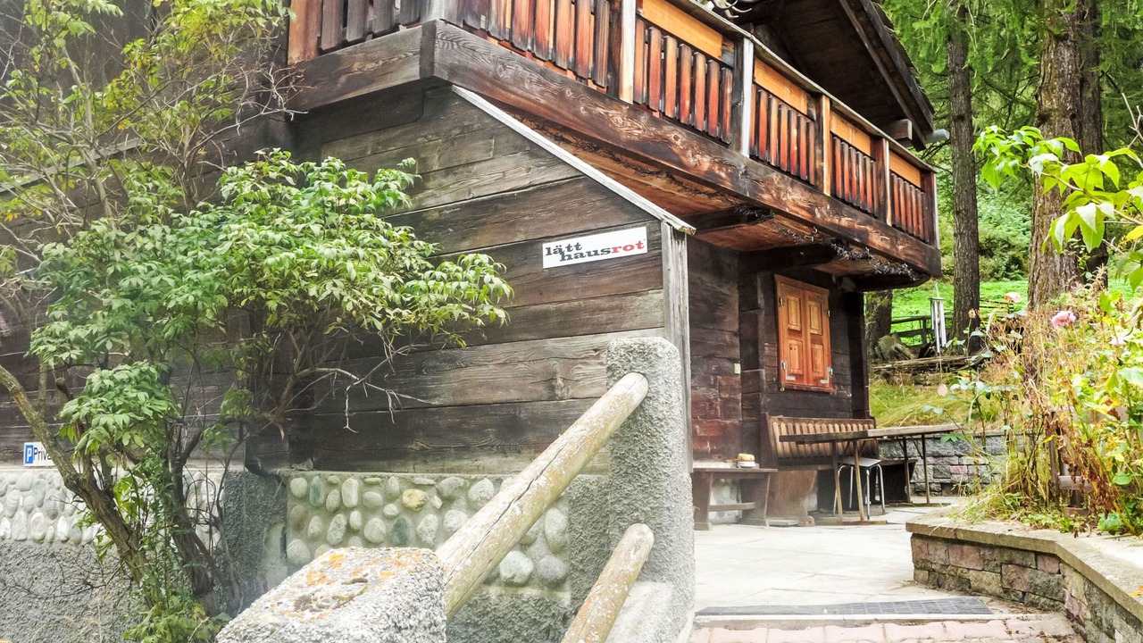 Photo of Others in Taesch