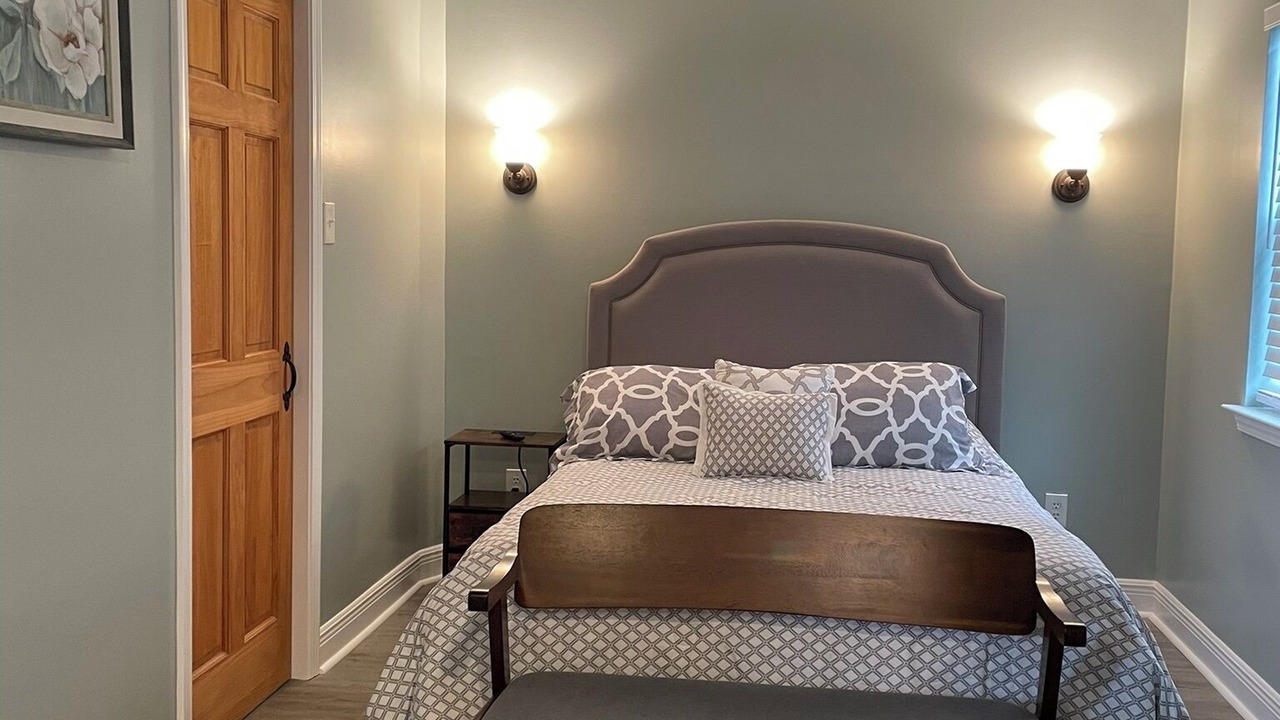 Photo of Bedroom in Kenner - Louis Armstrong International Airport