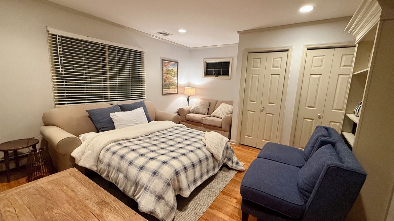 Photo of Bedroom in Southold