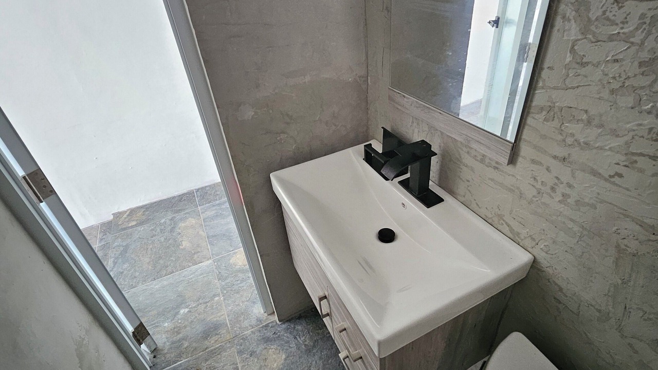 Photo of Bathroom in Camino Nuevo