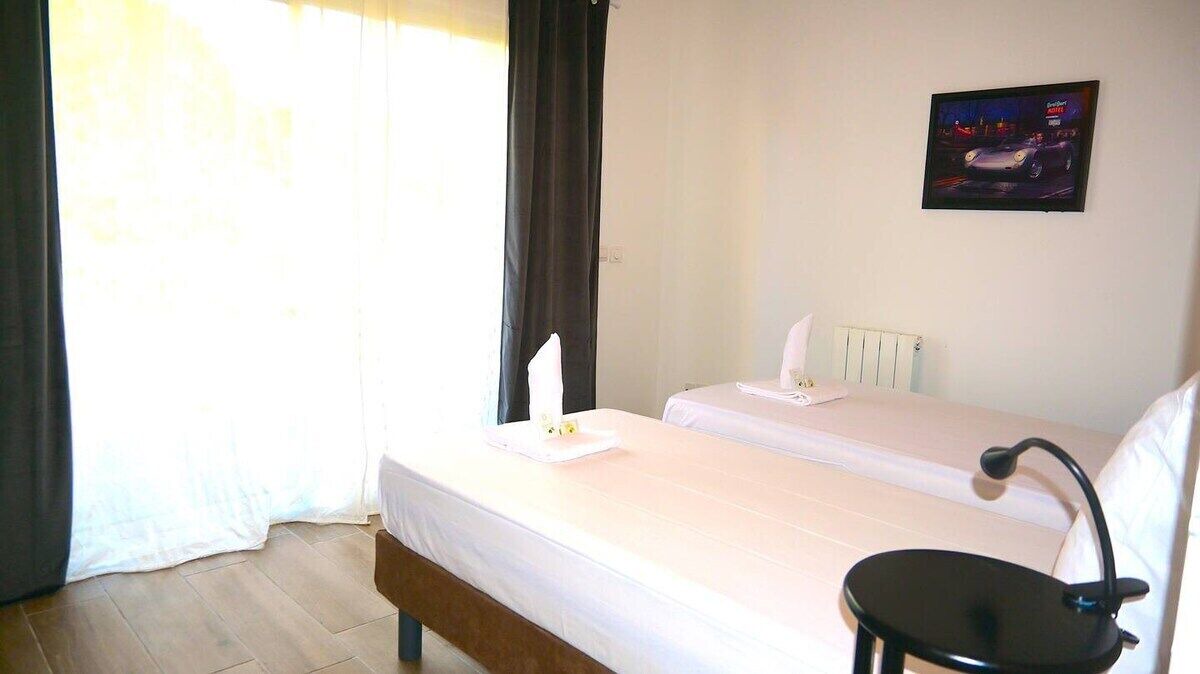 Photo of Bedroom in Le Blanc-Mesnil