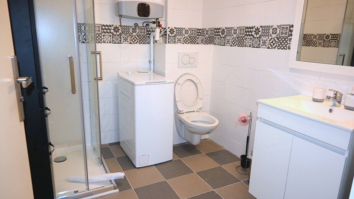 Photo of Bathroom in Le Blanc-Mesnil