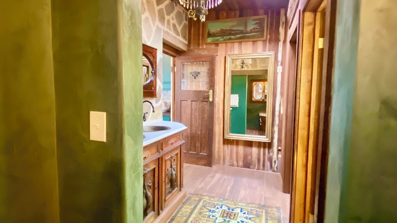 Photo of Bathroom in Los Alamos