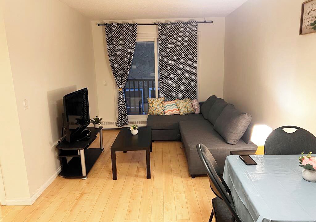 Photo of Livingroom in Northwest Calgary