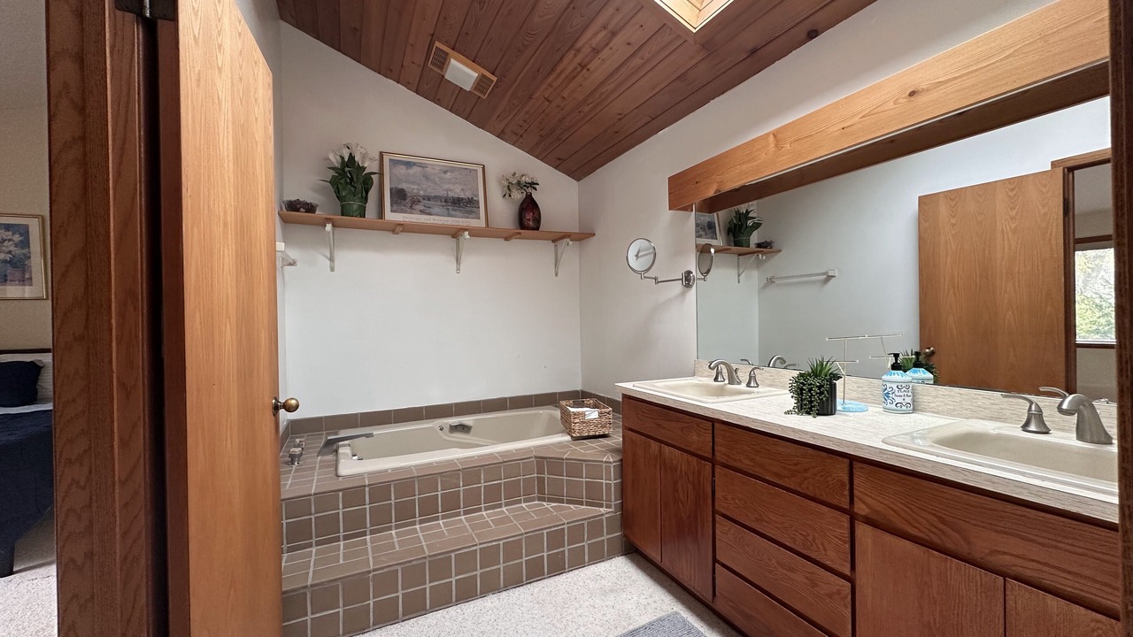 Photo of Bathroom in Brookfield