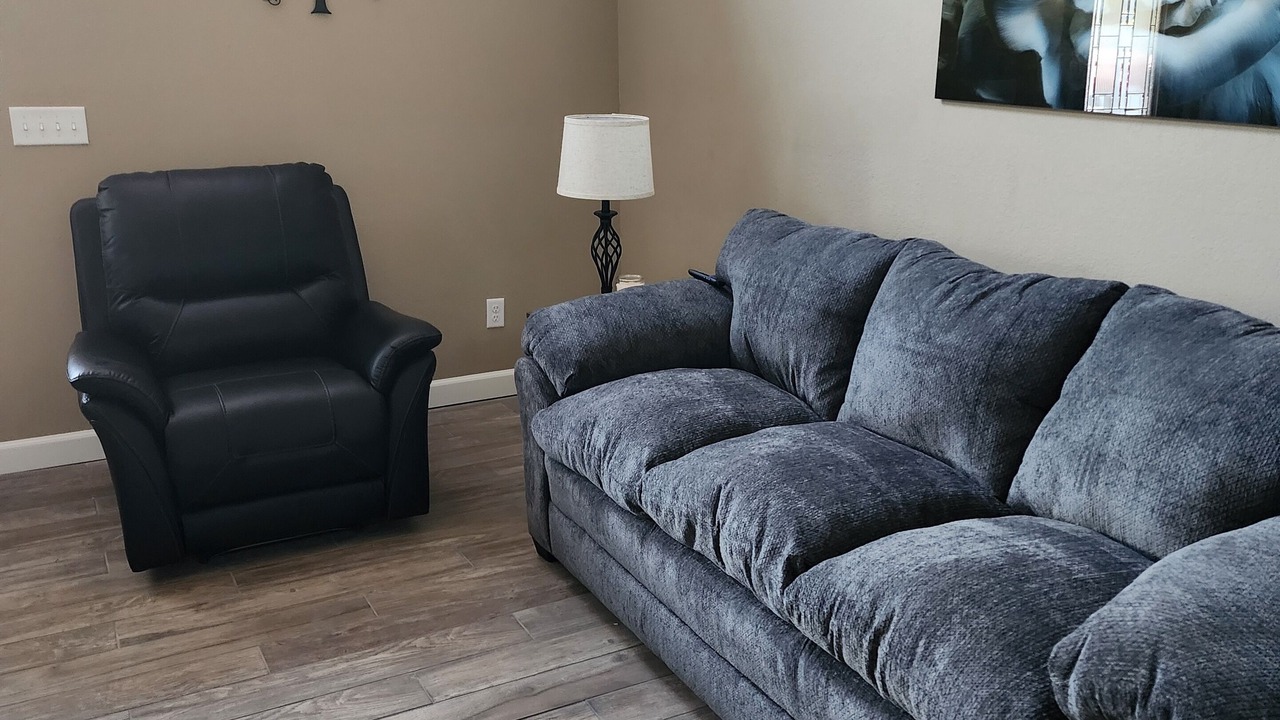 Photo of Livingroom in Carterville