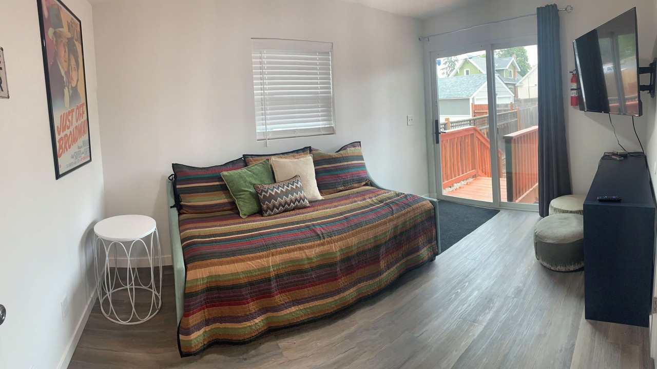 Photo of Livingroom in West Central