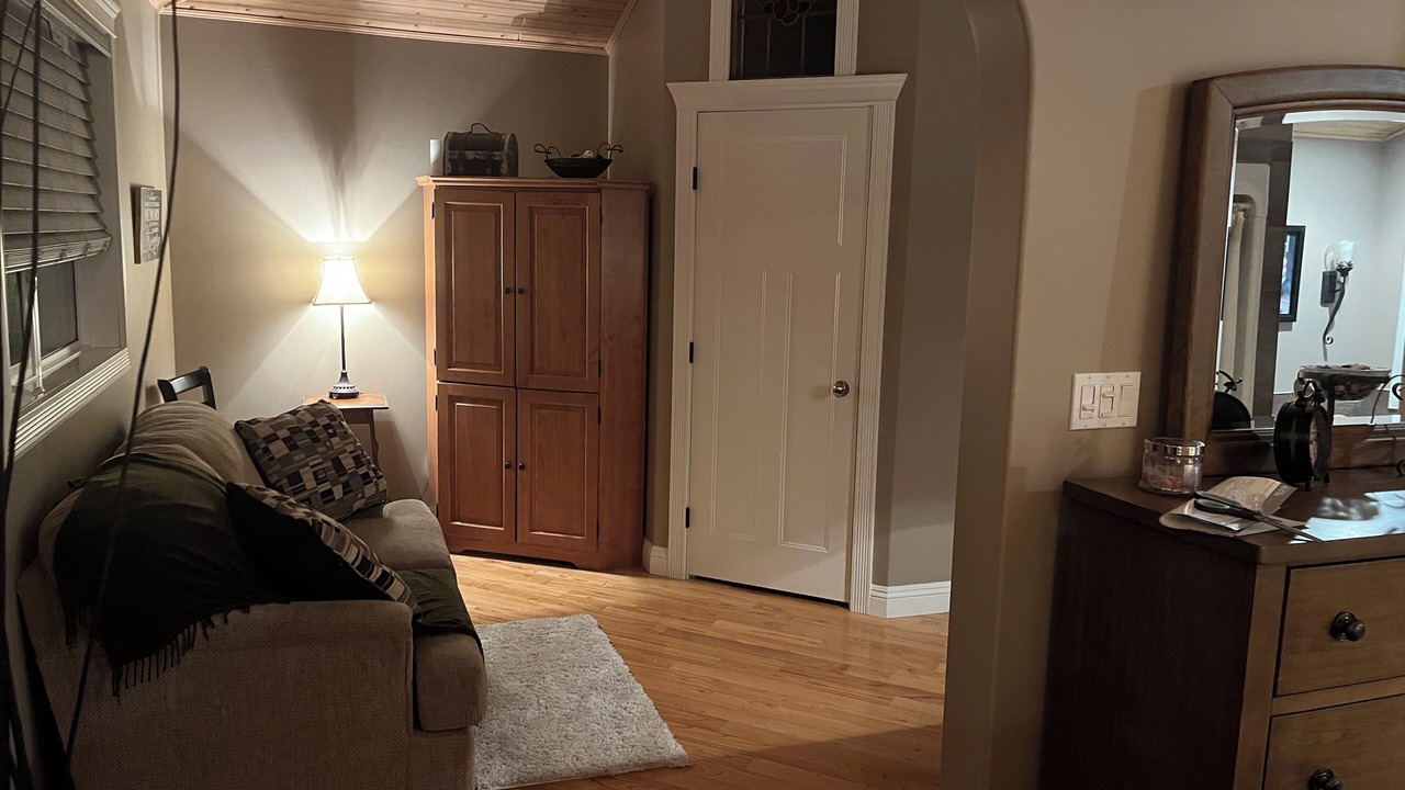 Photo of Livingroom in Central Alberta