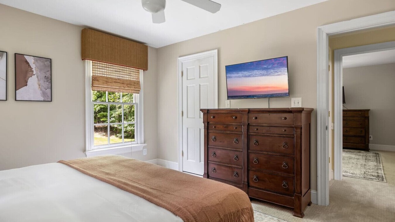 Photo of Bedroom in Old Irving Park