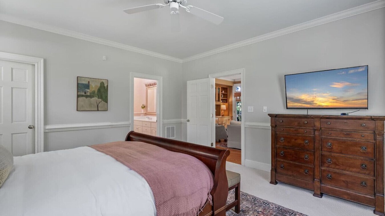 Photo of Bedroom in Old Irving Park