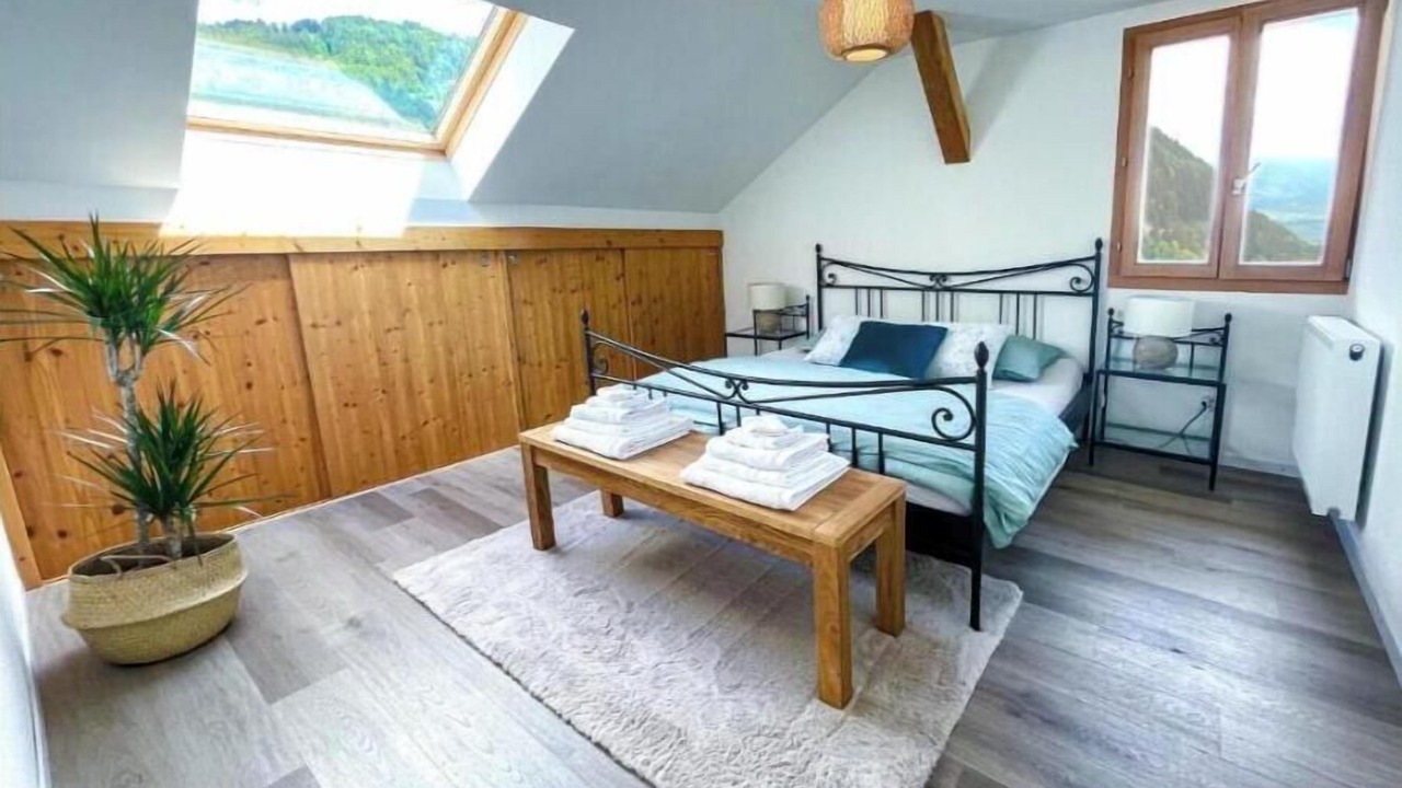 Photo of Bedroom in Troistorrents