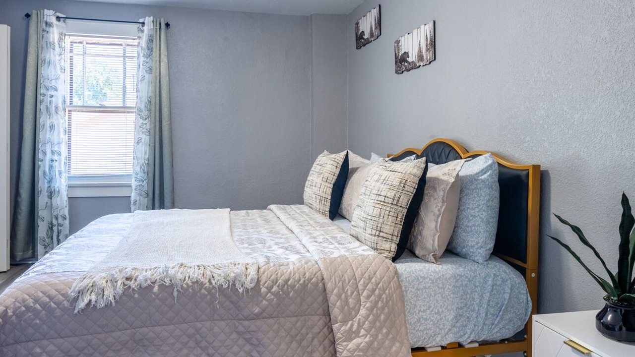 Photo of Bedroom in Decatur